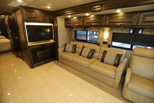 2017 Tiffin Motor Homes Allegro Red 37PA