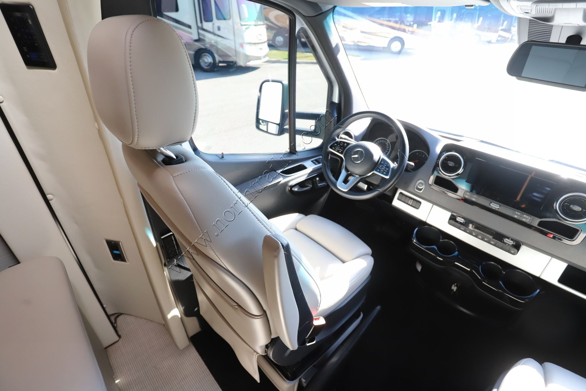 2022 Airstream Atlas MB Class C Used  For Sale