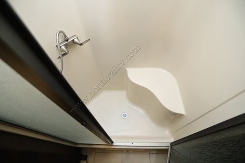 2017 Tiffin Motor Homes Allegro Red 37PA