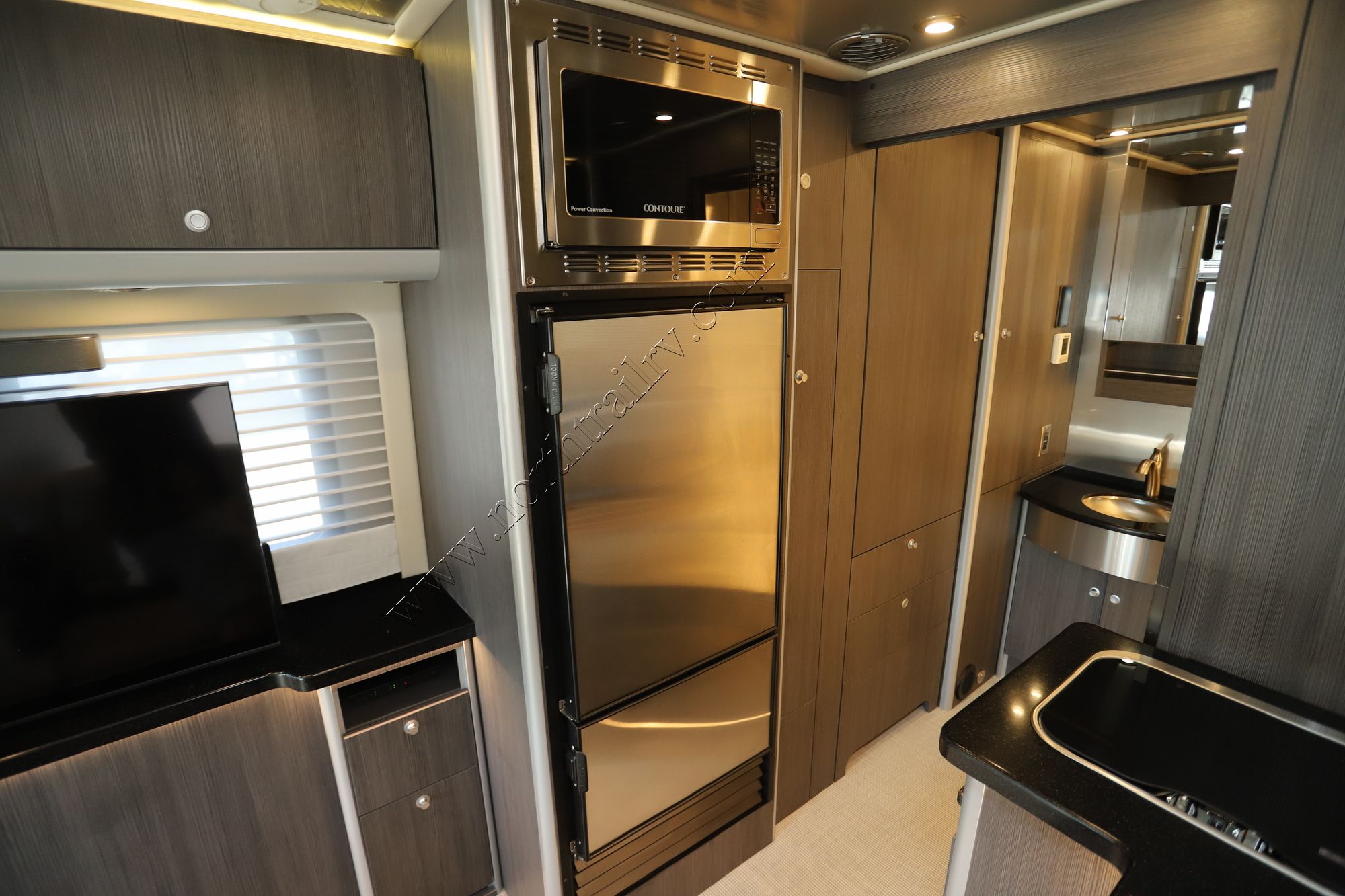 2022 Airstream Atlas MB Class C Used  For Sale