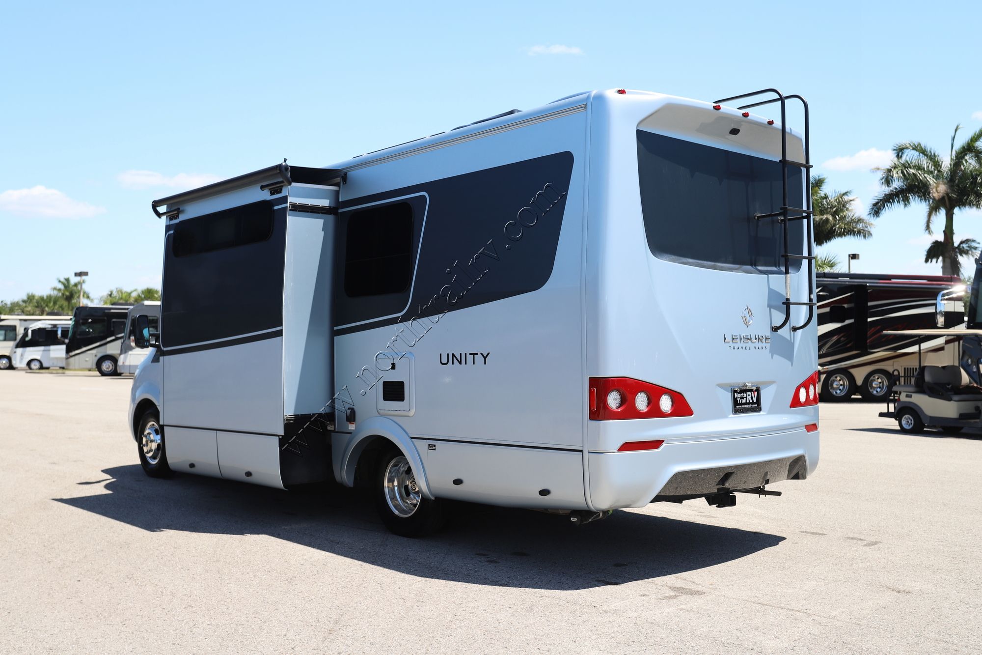Used 2022 Leisure Travel Unity U24MB Class C  For Sale
