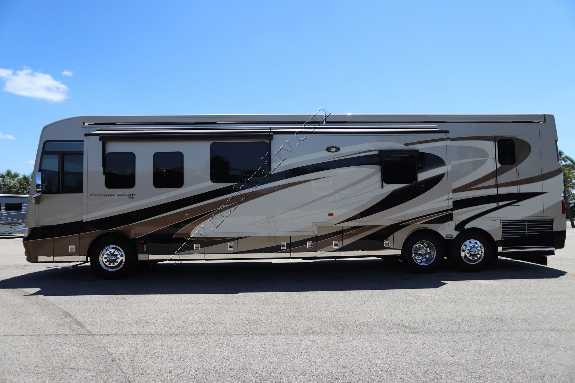 Used 2017 Newmar Dutch Star 4369 Class A  For Sale