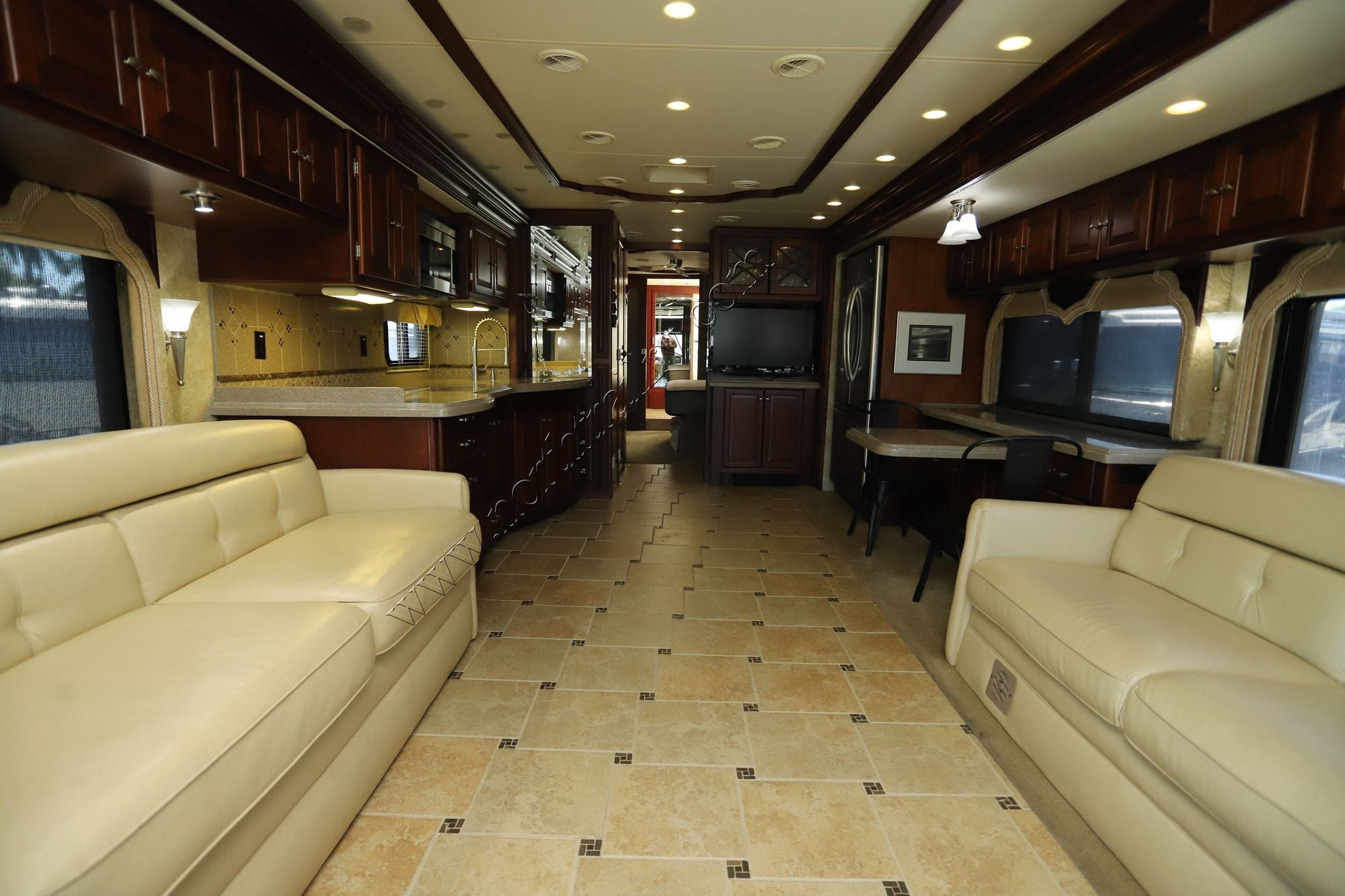 Used 2009 Tiffin Motor Homes Allegro Bus 43QBP Class A  For Sale