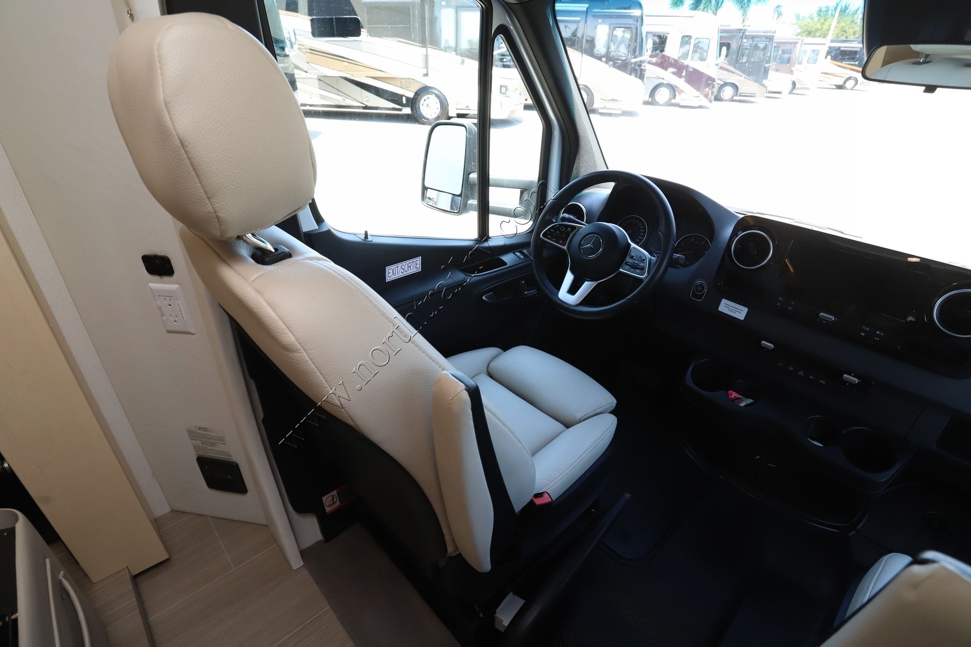 Used 2022 Leisure Travel Unity U24MB Class C  For Sale