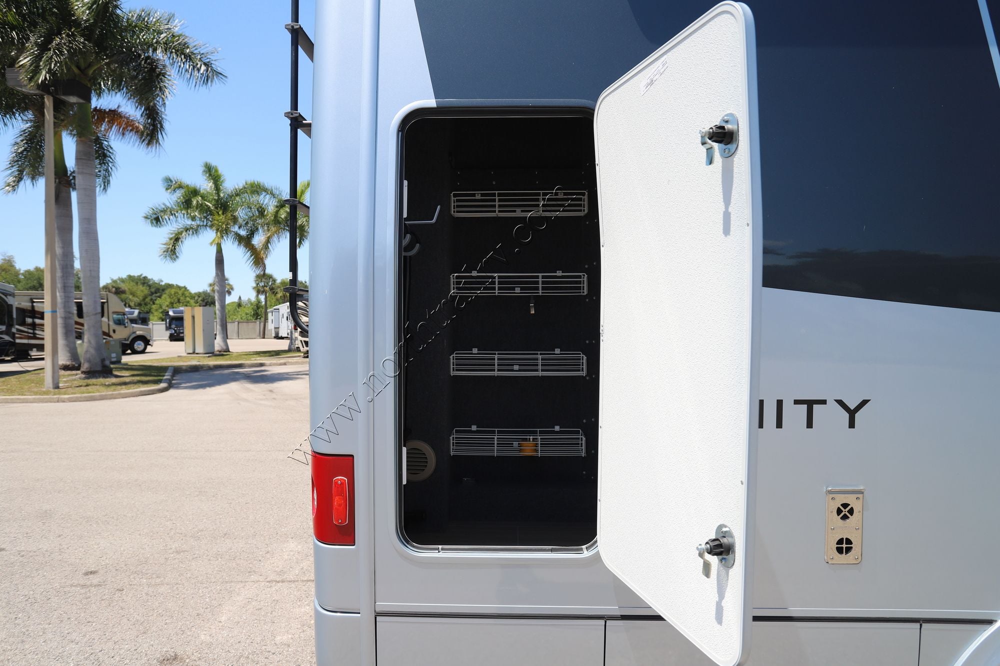 Used 2022 Leisure Travel Unity U24MB Class C  For Sale