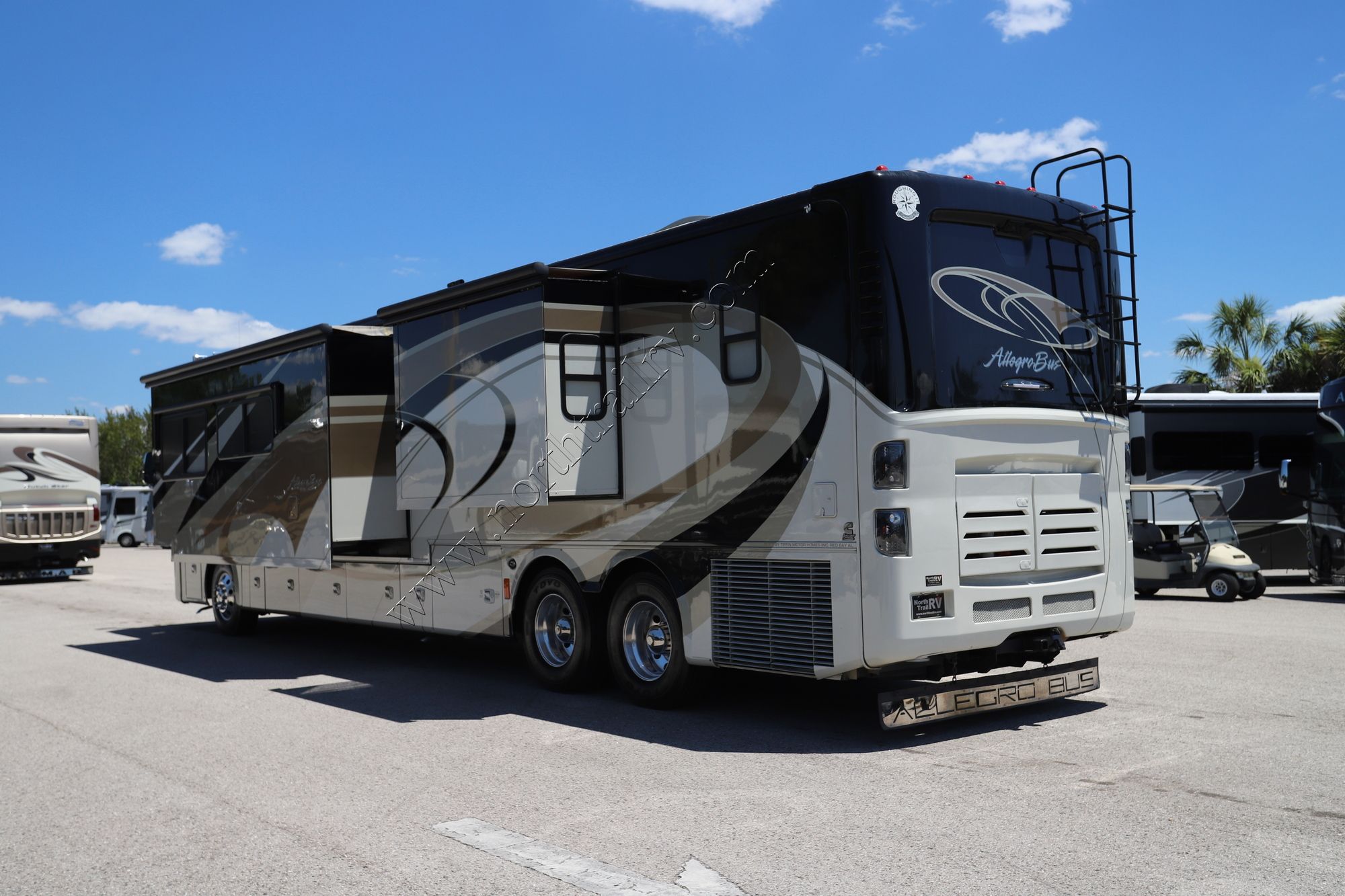 Used 2009 Tiffin Motor Homes Allegro Bus 43QBP Class A  For Sale