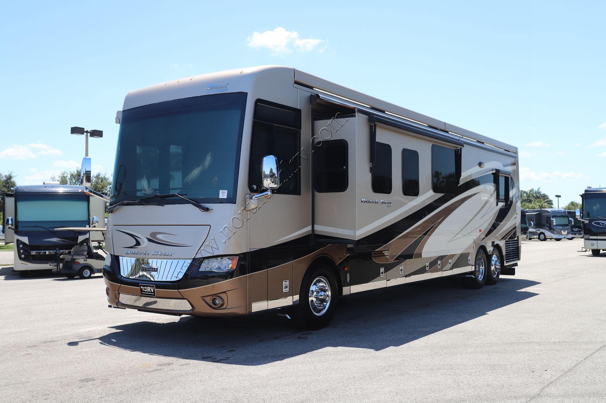 Used 2017 Newmar Dutch Star 4369 Class A  For Sale