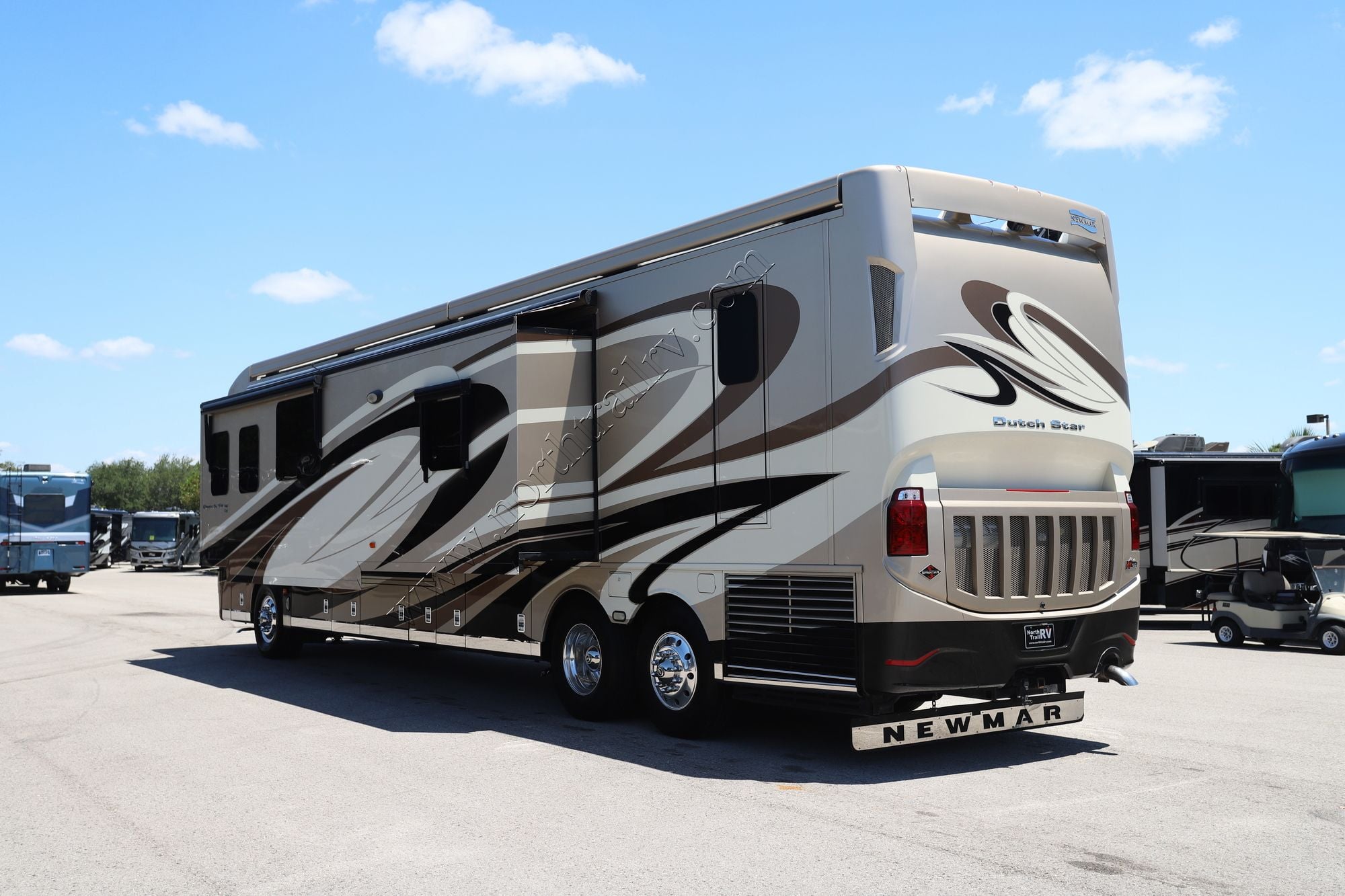 Used 2017 Newmar Dutch Star 4369 Class A  For Sale