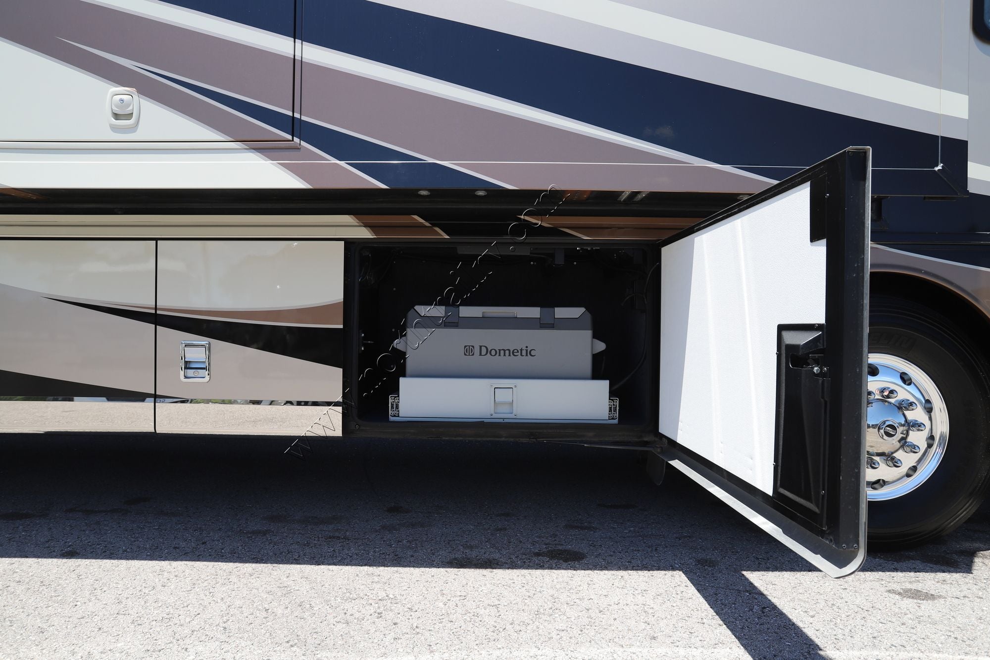 Used 2017 Newmar Dutch Star 4369 Class A  For Sale