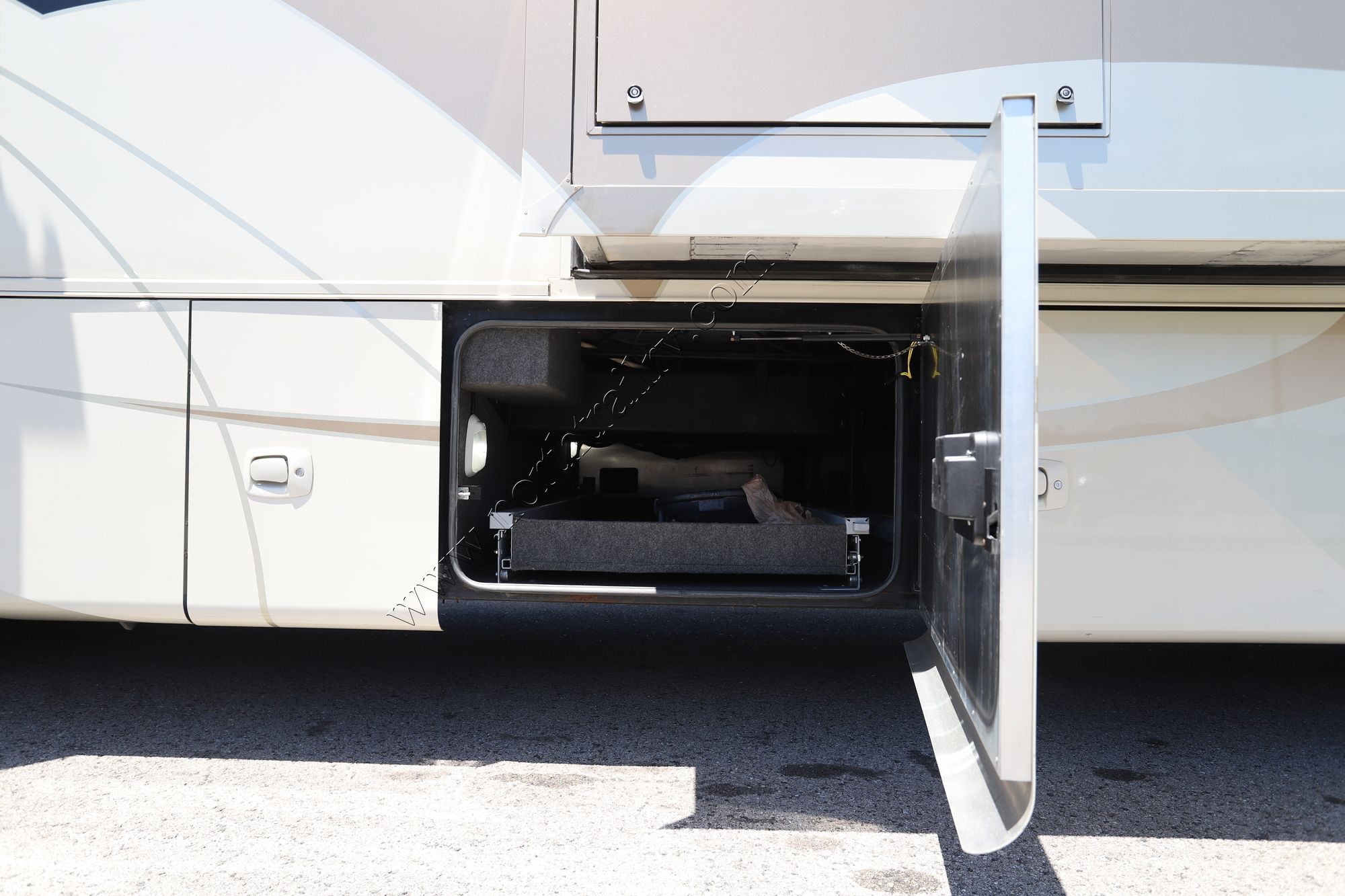 Used 2009 Tiffin Motor Homes Allegro Bus 43QBP Class A  For Sale