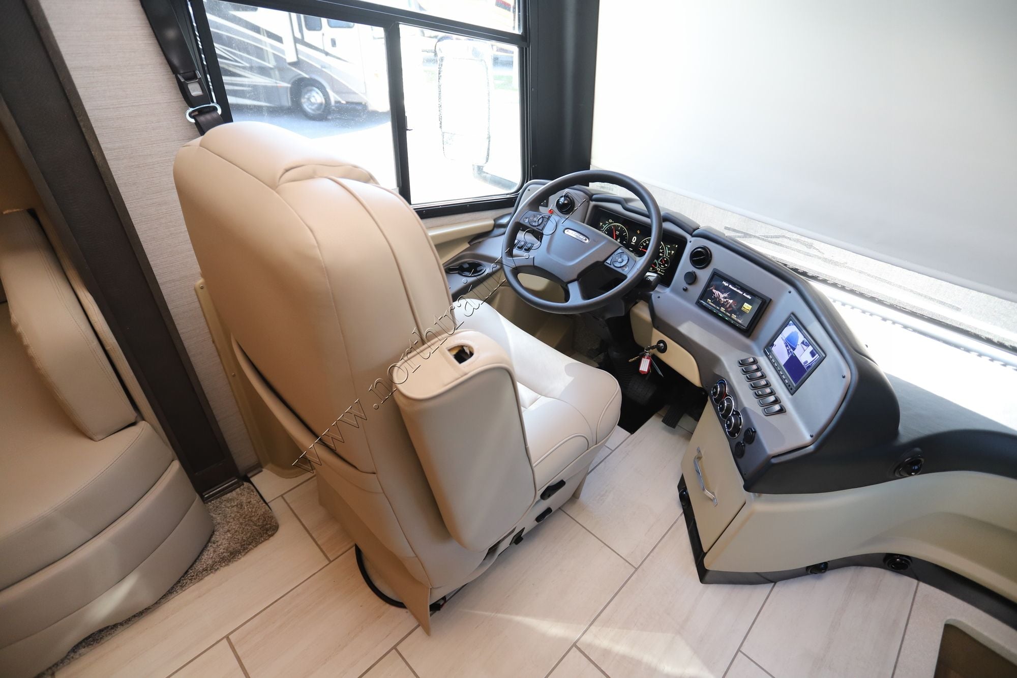 Used 2022 Tiffin Motor Homes Allegro Red 38KA Class A  For Sale