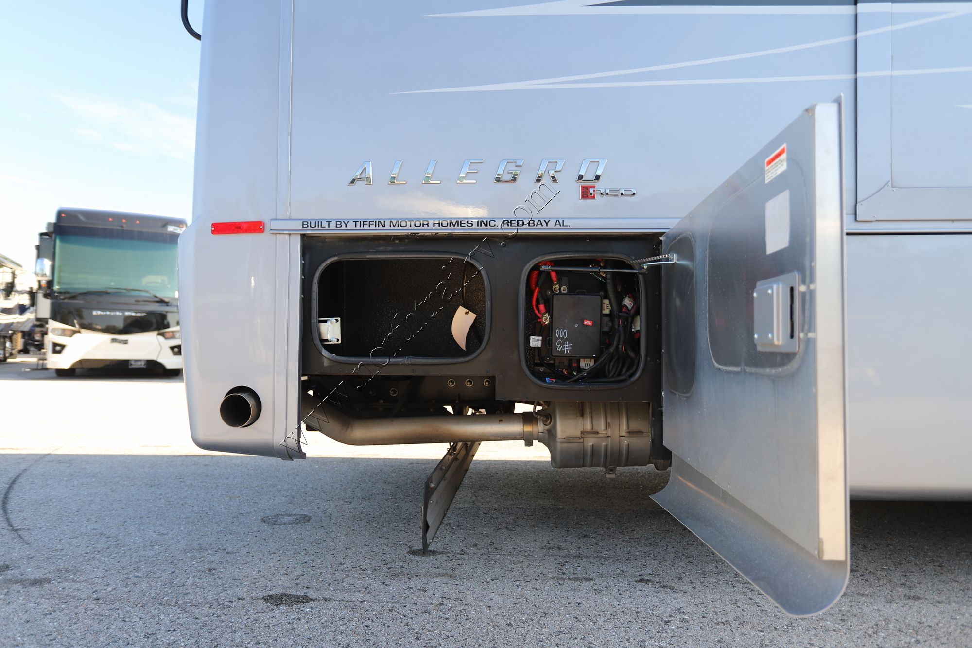 Used 2022 Tiffin Motor Homes Allegro Red 38KA Class A  For Sale