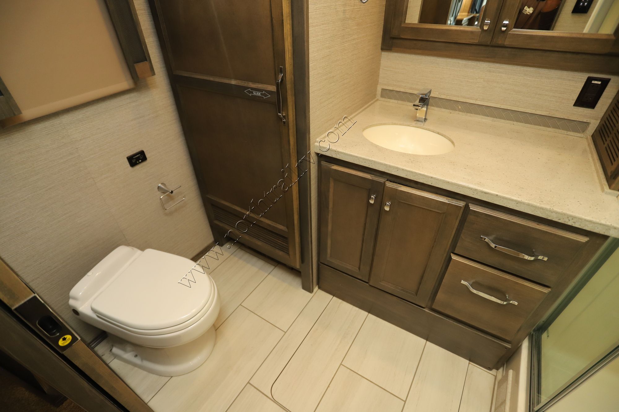 Used 2022 Tiffin Motor Homes Allegro Red 38KA Class A  For Sale