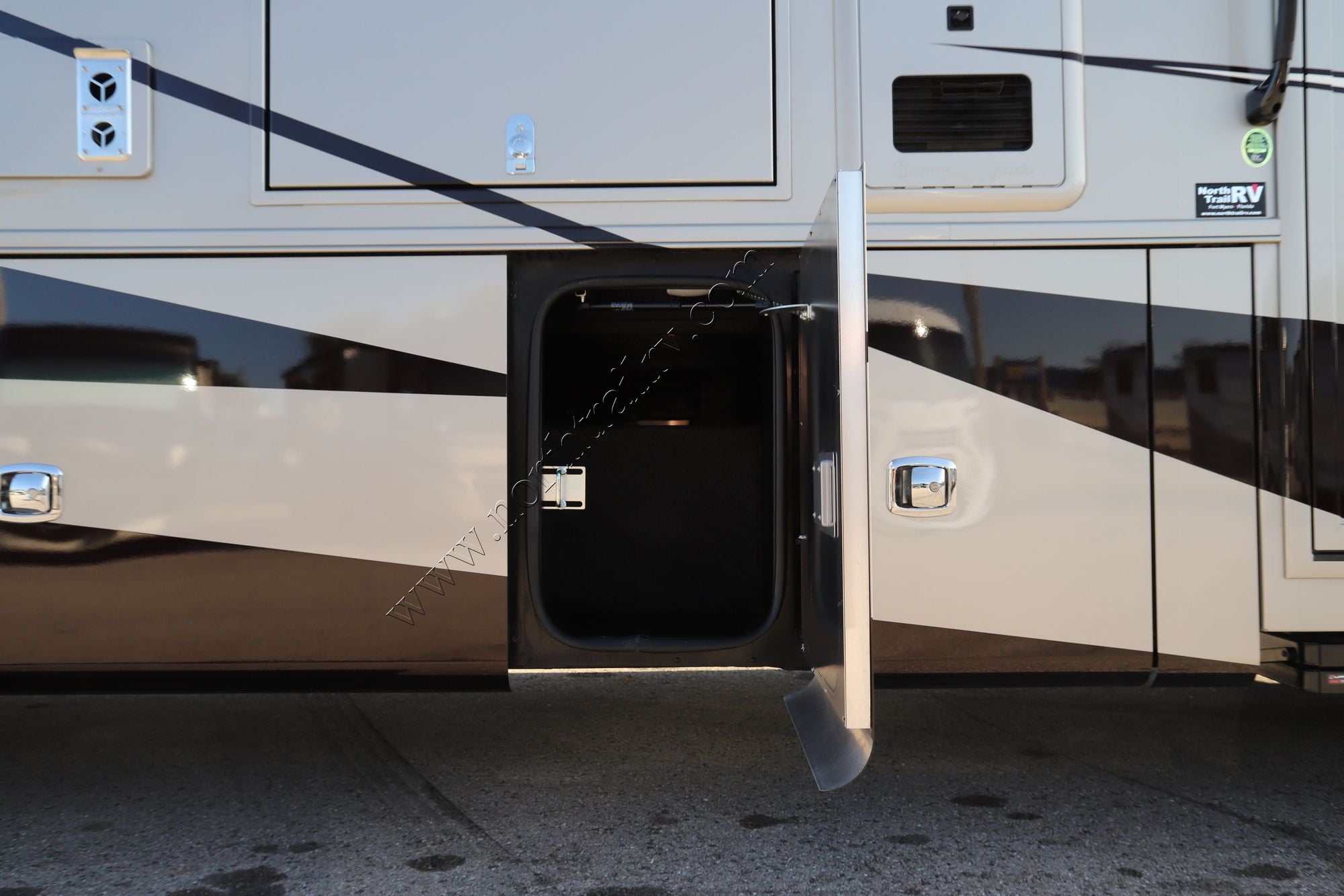 Used 2026 Tiffin Motor Homes Allegro 32SA Class A  For Sale