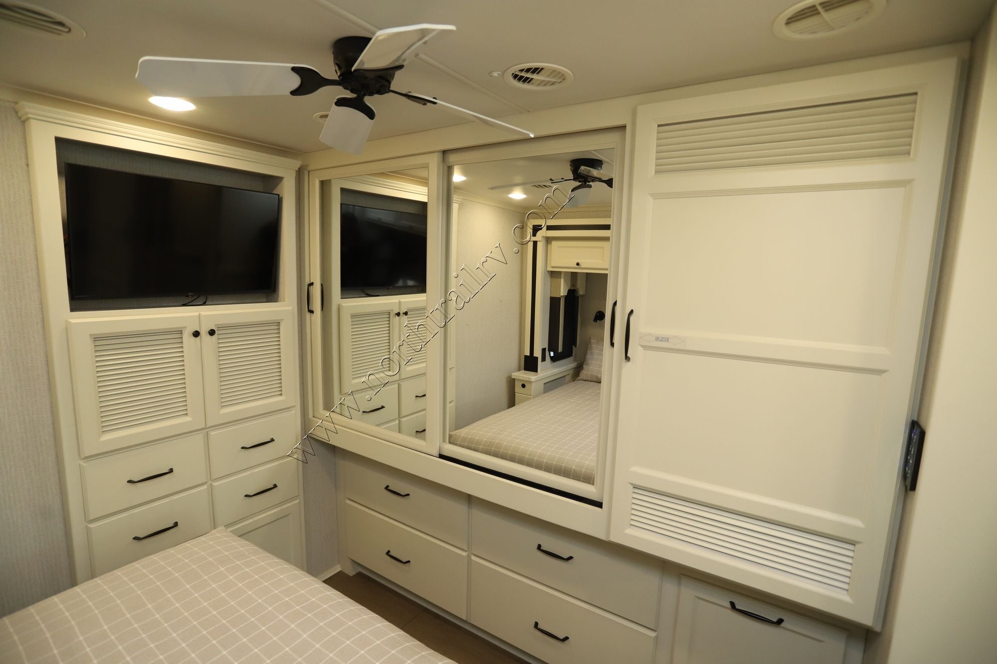 Used 2026 Tiffin Motor Homes Allegro 32SA Class A  For Sale