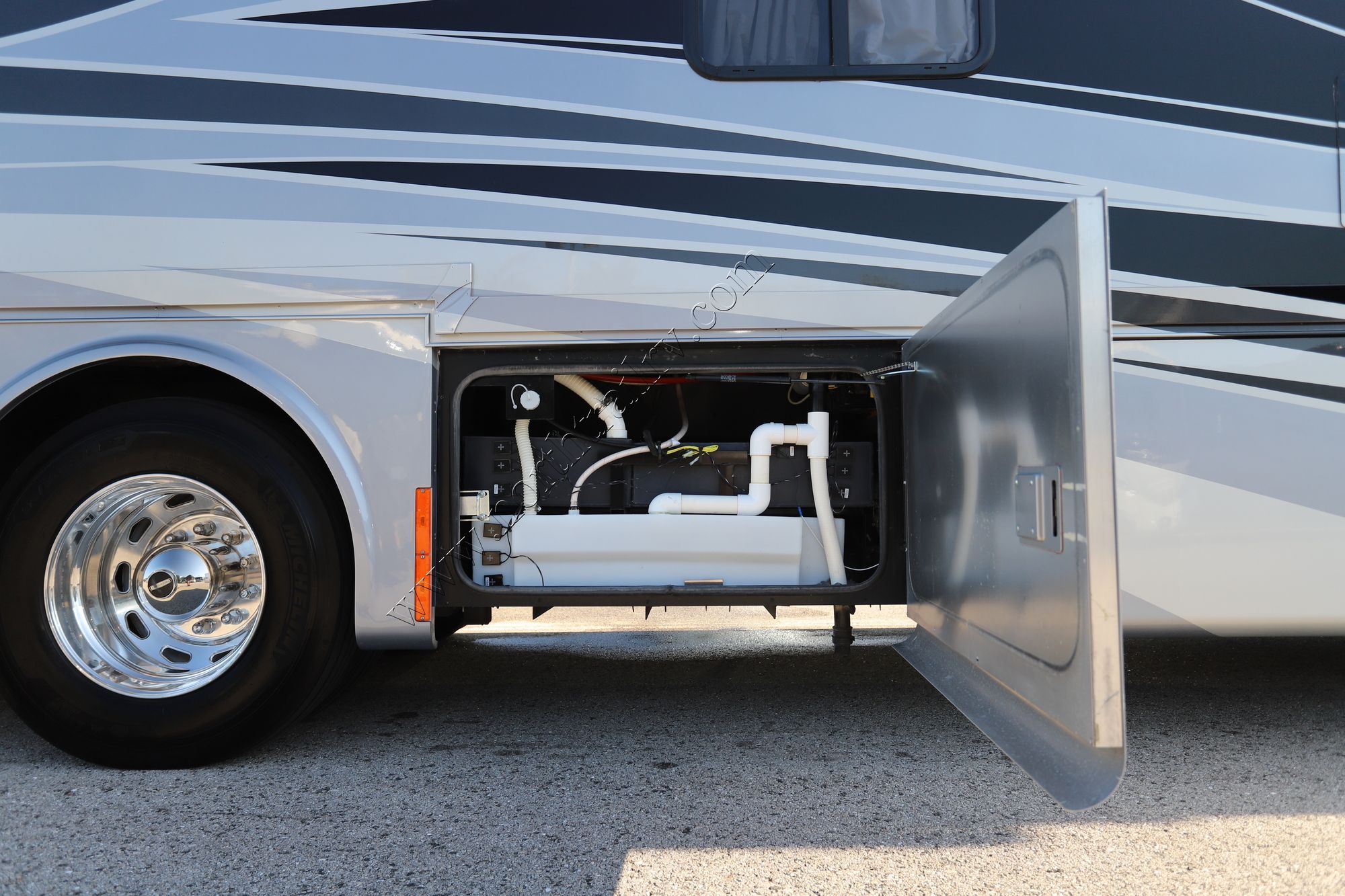 Used 2022 Tiffin Motor Homes Allegro Red 38KA Class A  For Sale