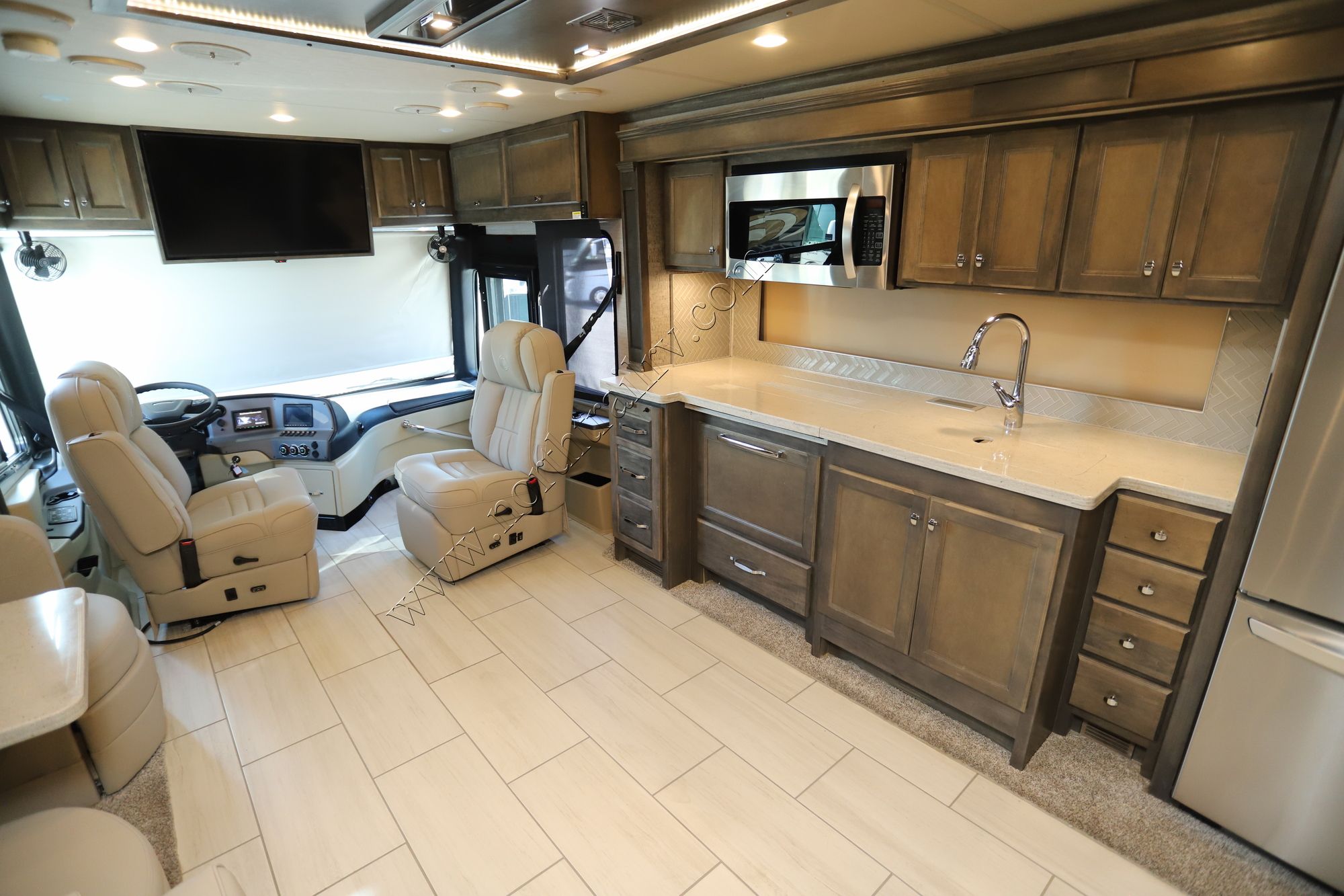 Used 2022 Tiffin Motor Homes Allegro Red 38KA Class A  For Sale