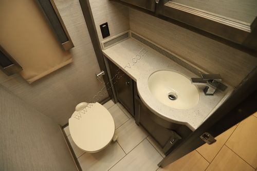 2022 Tiffin Motor Homes Allegro Red 38KA