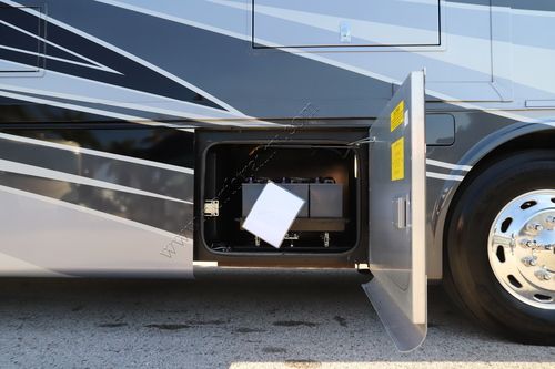 2022 Tiffin Motor Homes Allegro Red 38KA