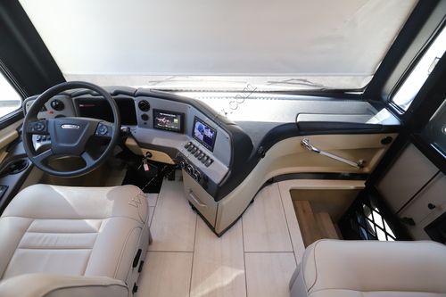 2022 Tiffin Motor Homes Allegro Red 38KA