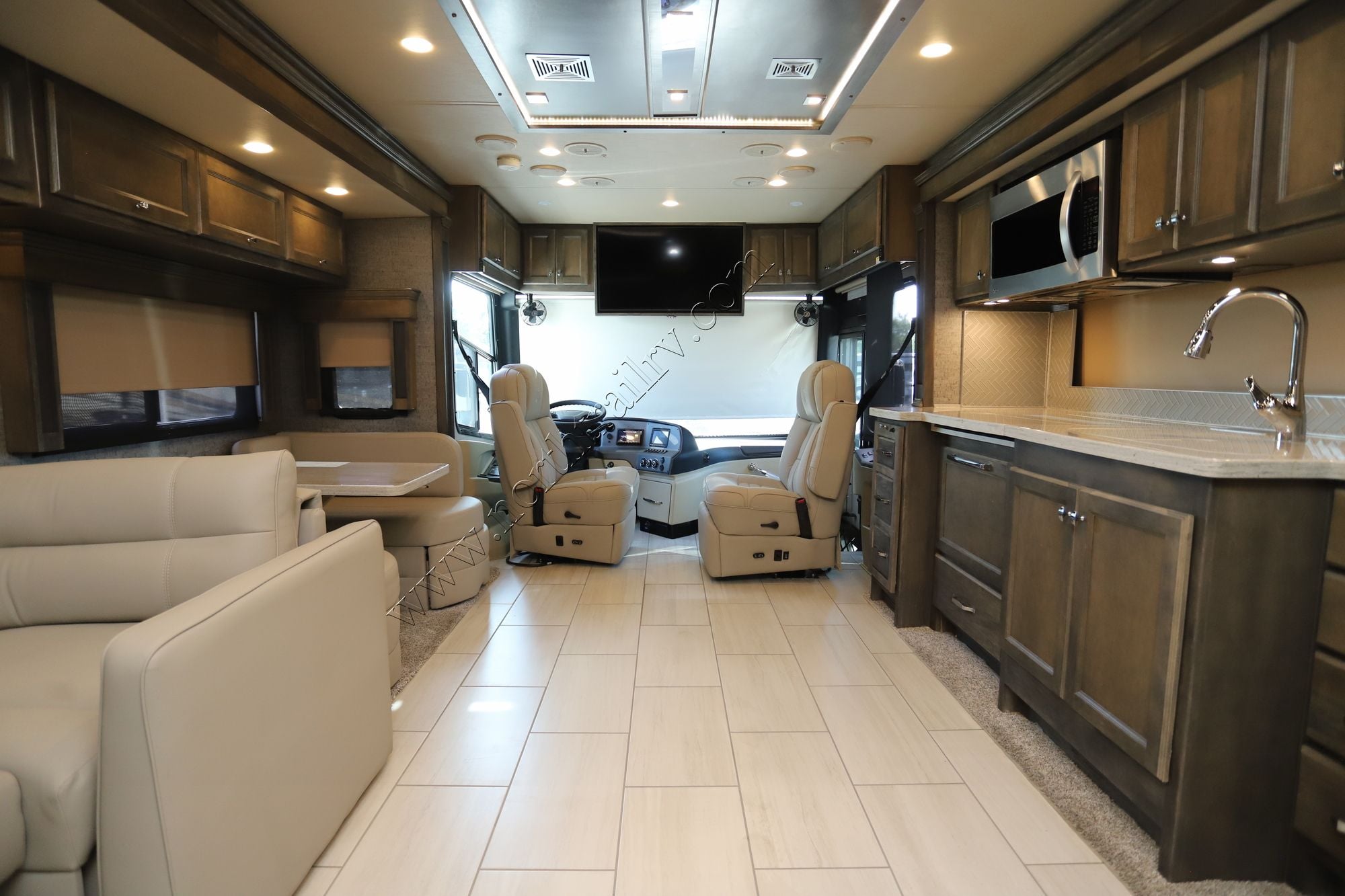 Used 2022 Tiffin Motor Homes Allegro Red 38KA Class A  For Sale