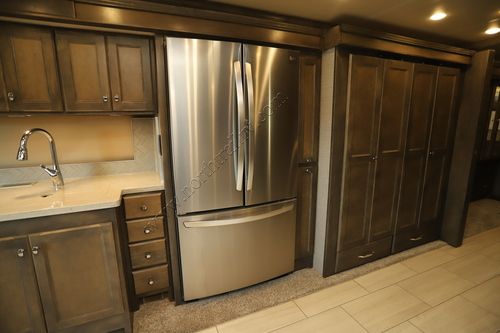 2022 Tiffin Motor Homes Allegro Red 38KA