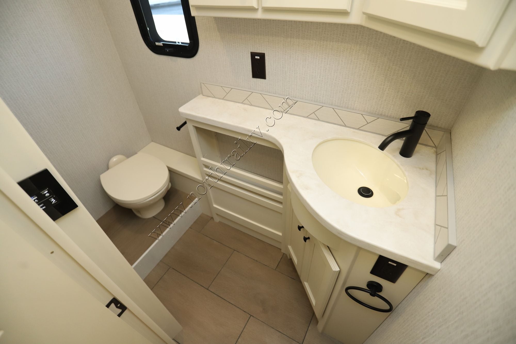 Used 2026 Tiffin Motor Homes Allegro 32SA Class A  For Sale