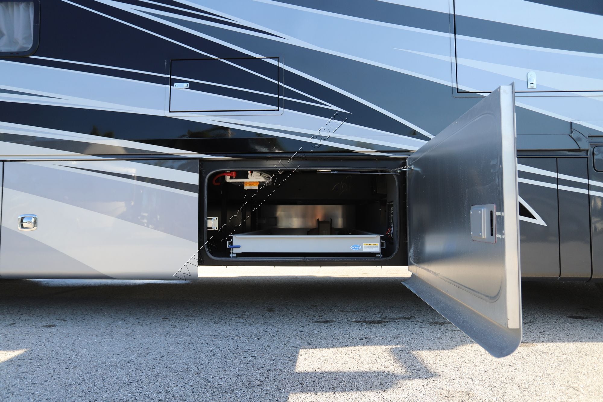 Used 2022 Tiffin Motor Homes Allegro Red 38KA Class A  For Sale