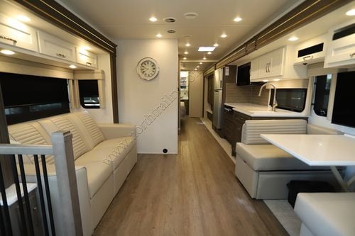 2027 Newmar Bay Star 3639