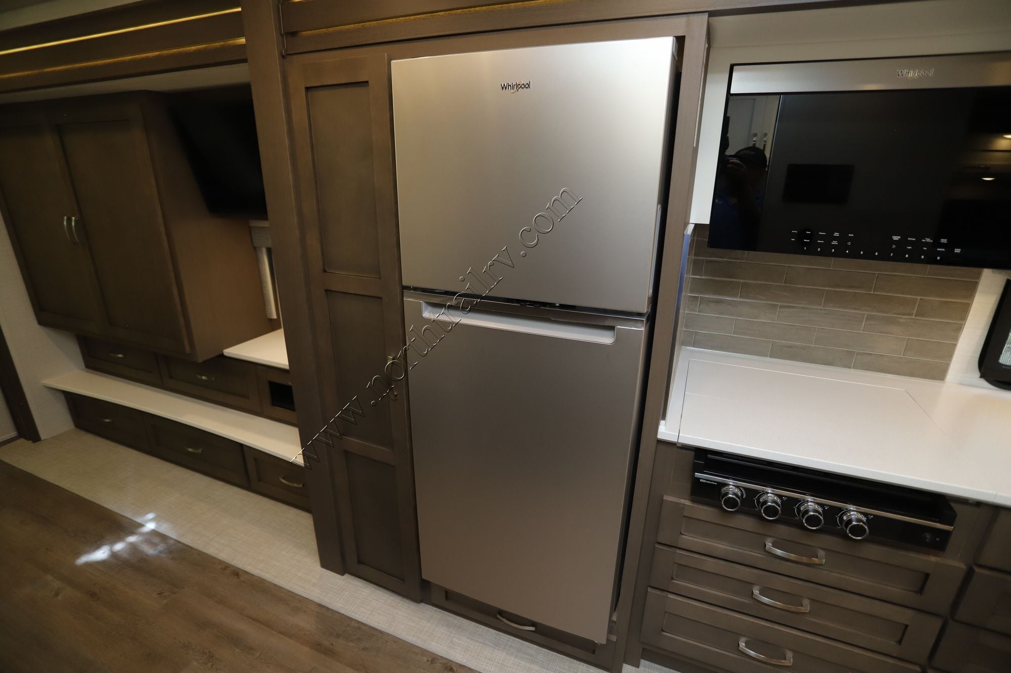 New 2027 Newmar Bay Star 3639 Class A  For Sale