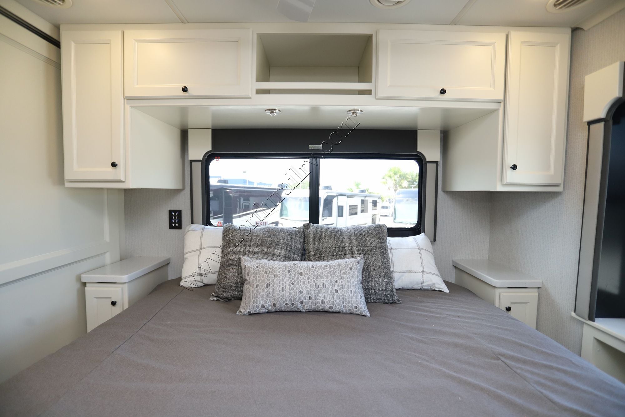New 2026 Tiffin Motor Homes Allegro 29NA Class A  For Sale