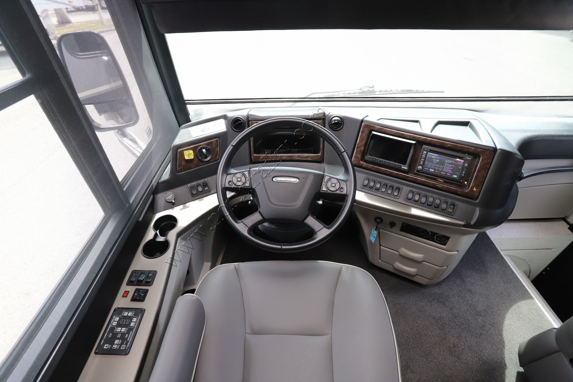 Used 2020 Newmar Dutch Star 4369 Class A  For Sale