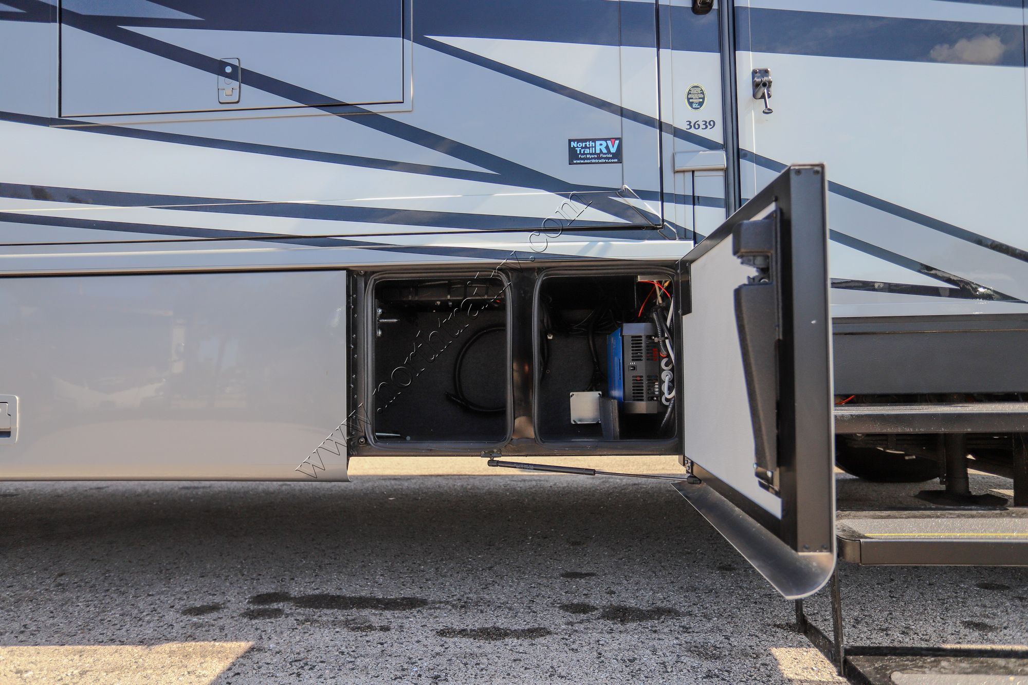New 2027 Newmar Bay Star 3639 Class A  For Sale