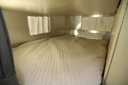 2026 Airstream Flying Cloud 30FBB