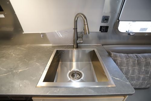 2026 Airstream Flying Cloud 30FBB