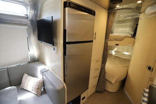 2026 Airstream Flying Cloud 30FBB