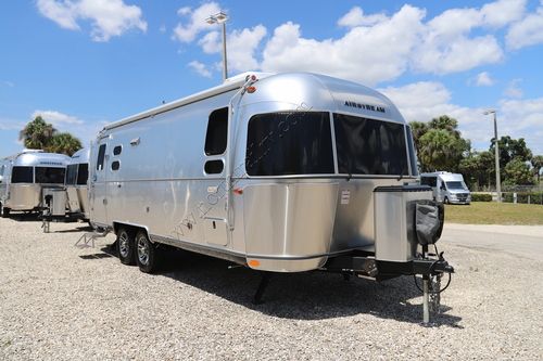 2025 Airstream Trade Wind 25FBQ Travel Trailer