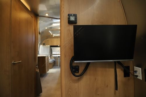 2025 Airstream Trade Wind 25FBQ Travel Trailer