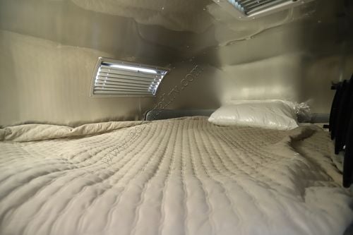 2026 Airstream Flying Cloud 30FBB