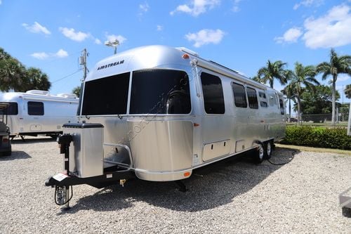 2026 Airstream Flying Cloud 30FBB