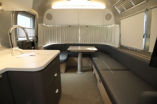 2026 Airstream Globetrotter 25FB
