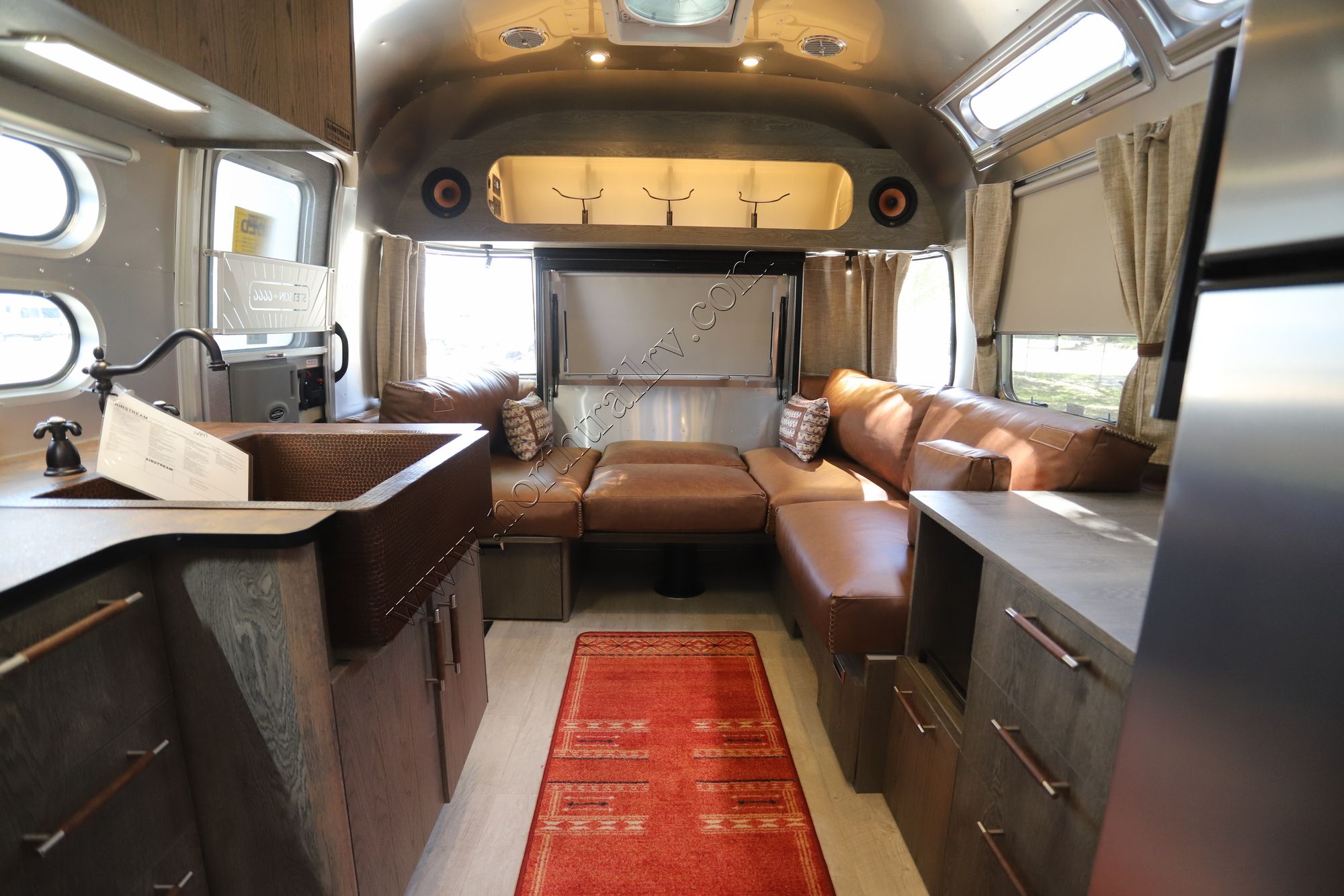 2026 Airstream Stetson 27FB Travel Trailer New  For Sale