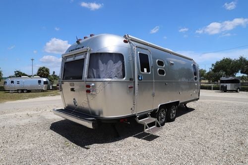 2025 Airstream Trade Wind 25FBQ Travel Trailer