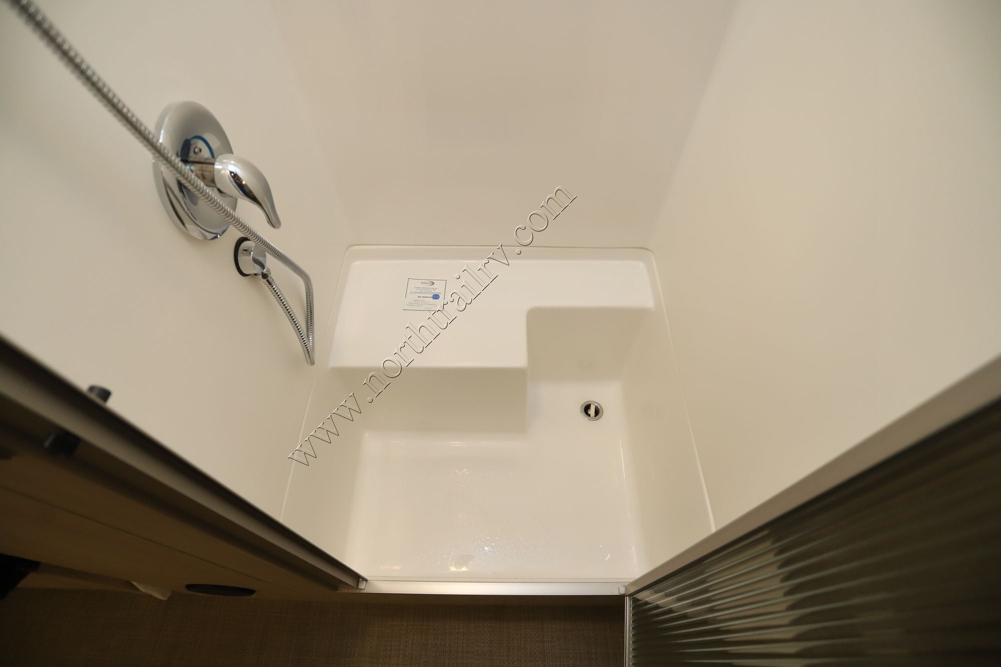 2026 Airstream Globetrotter 25FB Travel Trailer New  For Sale