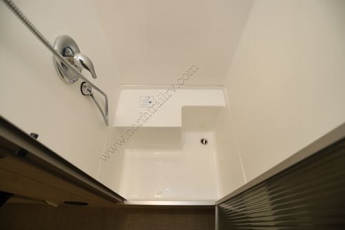 2026 Airstream Globetrotter 25FB