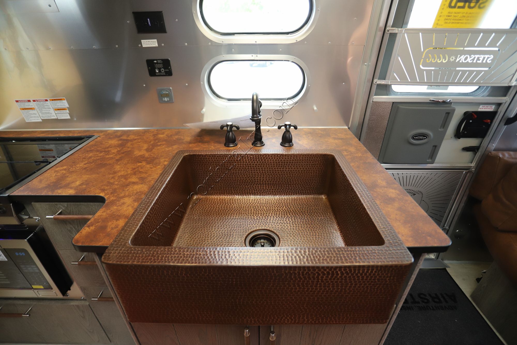 2026 Airstream Stetson 27FB Travel Trailer New  For Sale