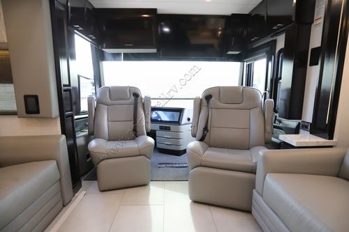2025 Newmar Mountain Aire 4118