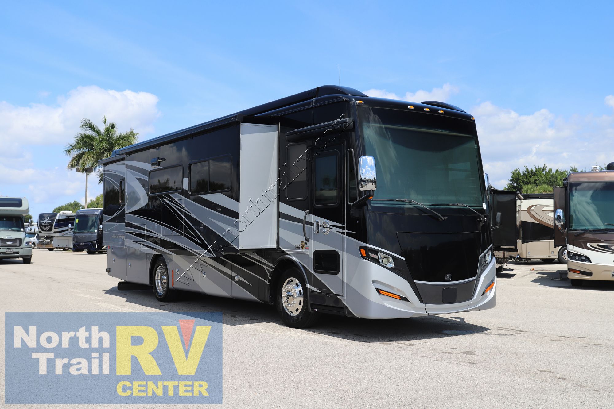 Used 2022 Tiffin Motor Homes Allegro Red 33AA Class A  For Sale