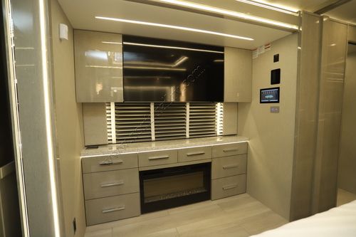 2023 Newmar King Aire 4596