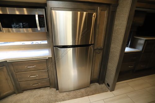 2022 Tiffin Motor Homes Allegro Red 33AA